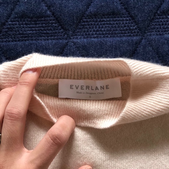 The Cashmere Raglan Mockneck - Picture 2 of 2